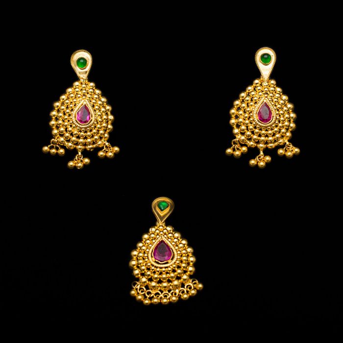 2024 Latest New Earrings With Chain design #Gold earrings New Designs # earrings - YouTube